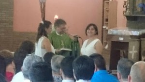 Bendición dos lesbianas